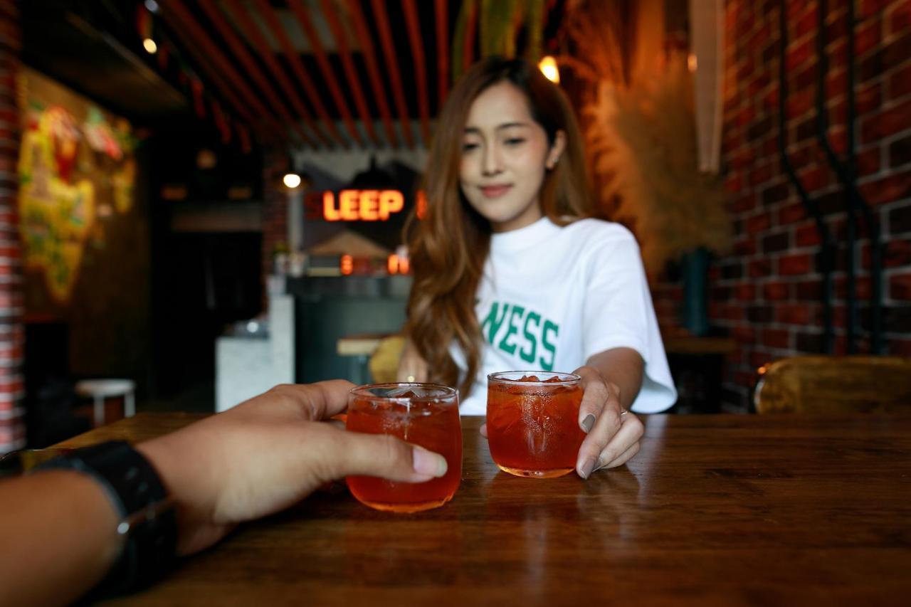 슬립박스 호스텔 수라타니 수랏타니 외부 사진